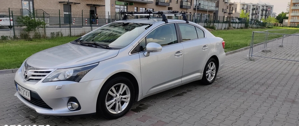 Toyota Avensis cena 36000 przebieg: 200000, rok produkcji 2012 z Warszawa małe 154